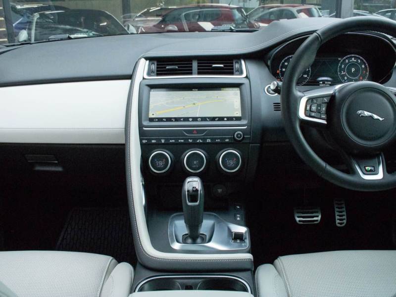 Jaguar E Pace   Registered:2020(20)