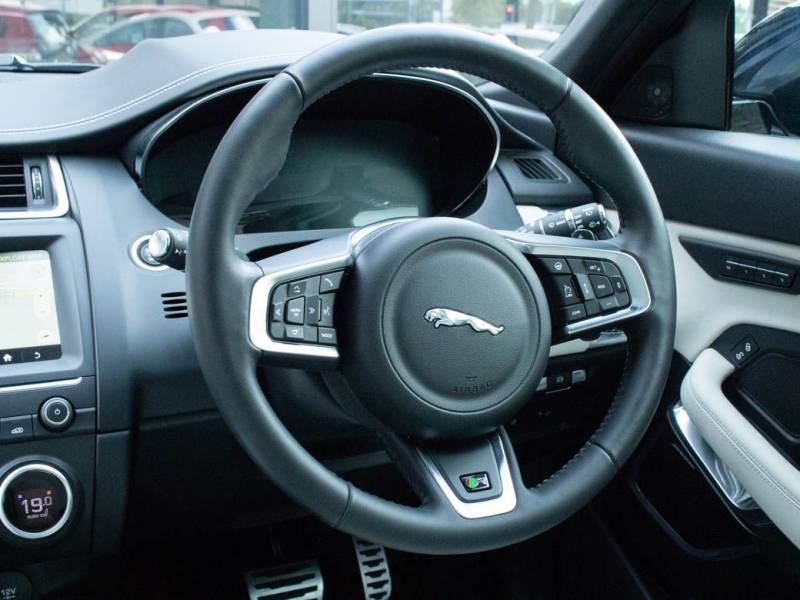 Jaguar E Pace   Registered:2020(20)