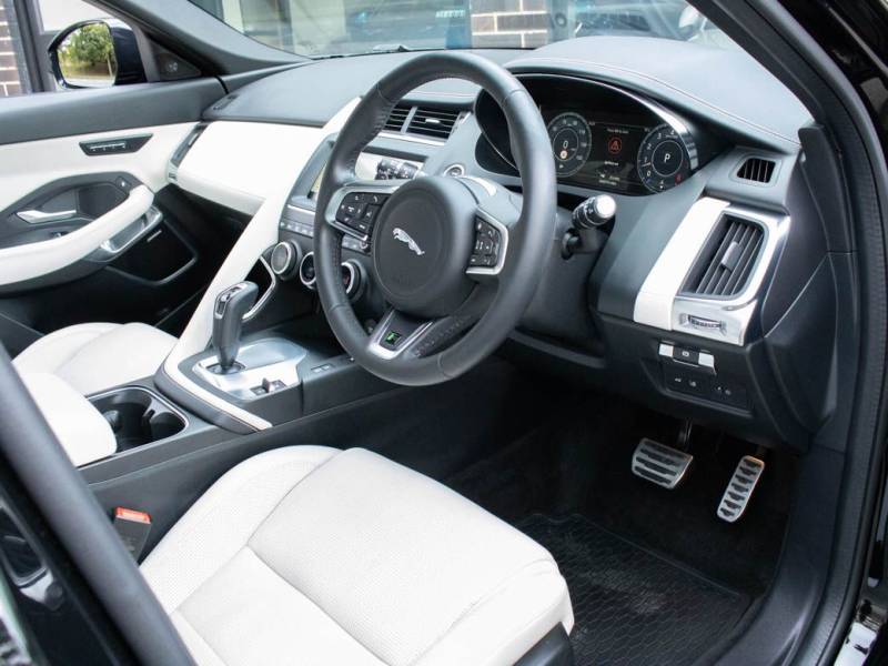 Jaguar E Pace   Registered:2020(20)