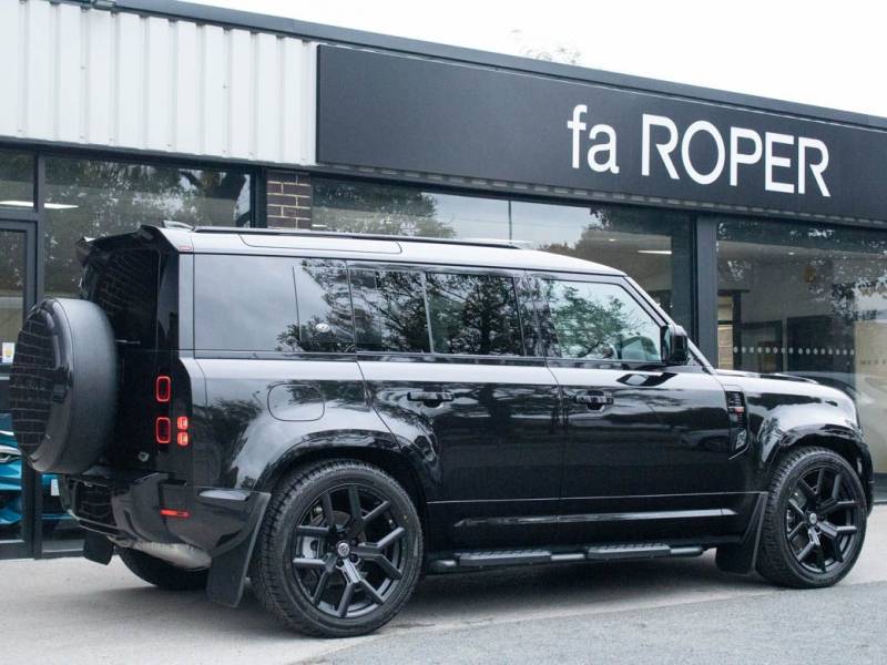 Land Rover Defender   Registered:2022(22)