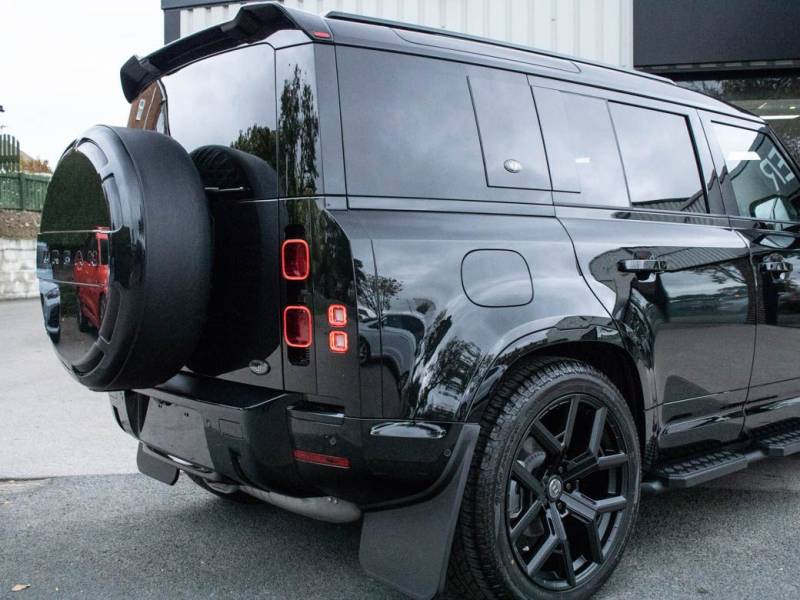 Land Rover Defender   Registered:2022(22)