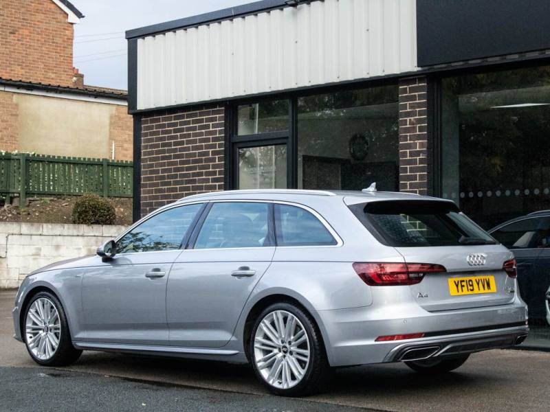 Audi A4 Avant   Registered:2019(19)