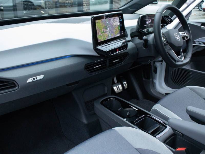 Volkswagen ID.3   Registered:2020(70)