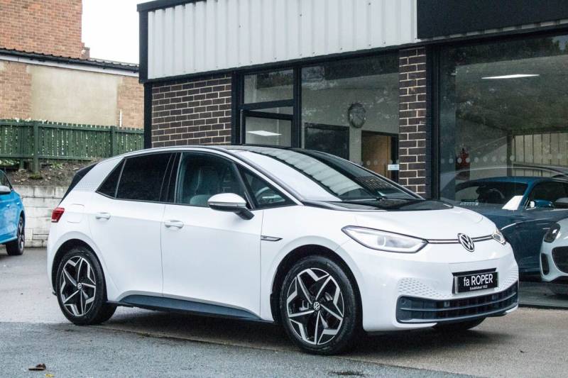 Volkswagen ID.3   Registered:2020(70)