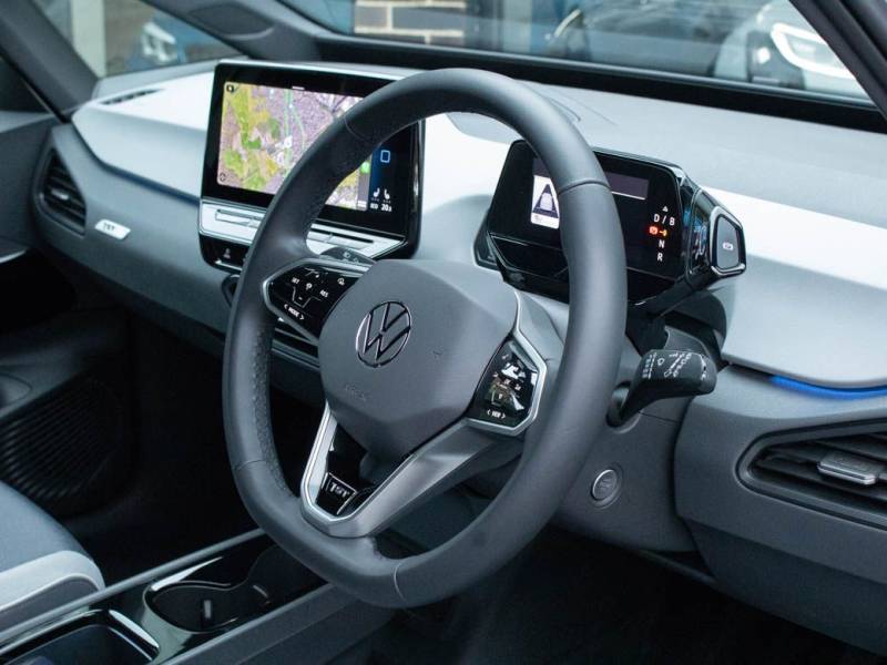 Volkswagen ID.3   Registered:2020(70)