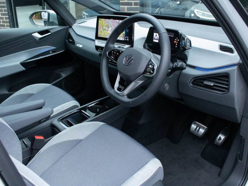 Volkswagen ID.3   Registered:2020(70)