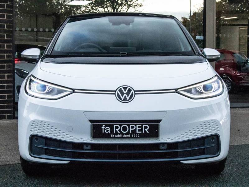 Volkswagen ID.3   Registered:2020(70)