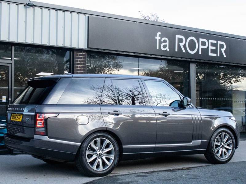 Land Rover Range Rover   Registered:2016(66)