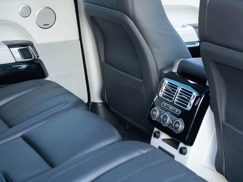 Land Rover Range Rover   Registered:2016(66)