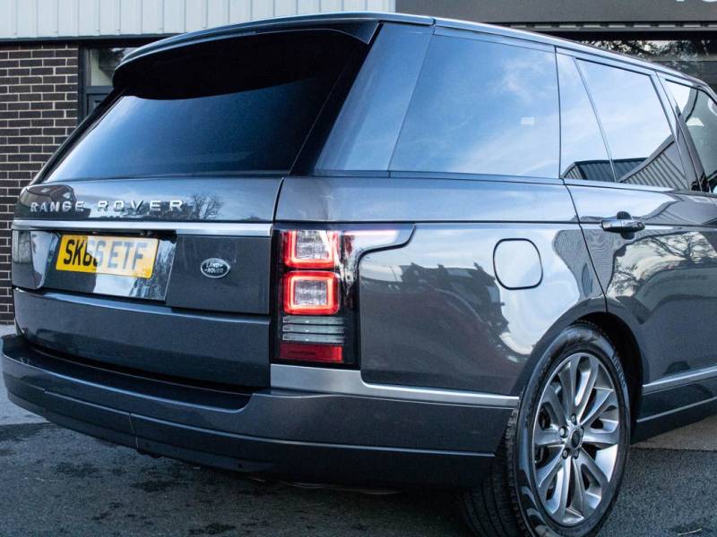 Land Rover Range Rover   Registered:2016(66)