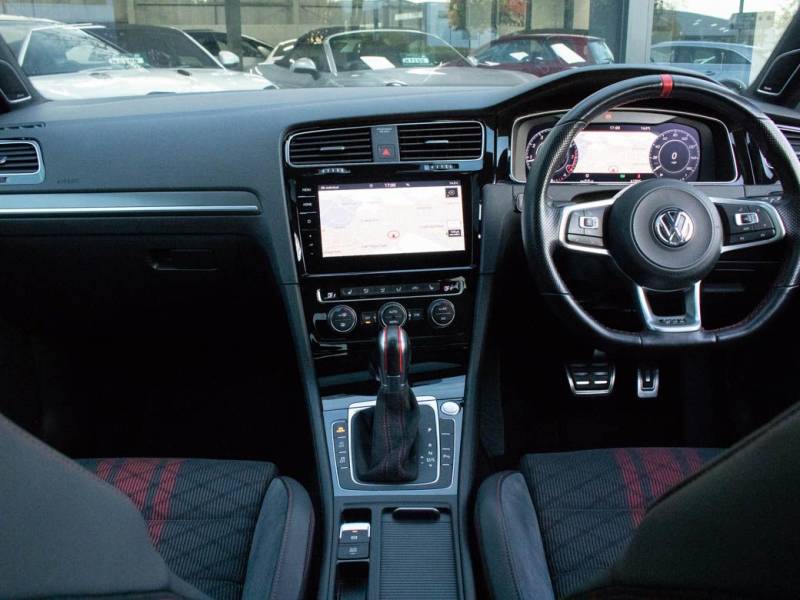 Volkswagen Golf   Registered:2019(69)