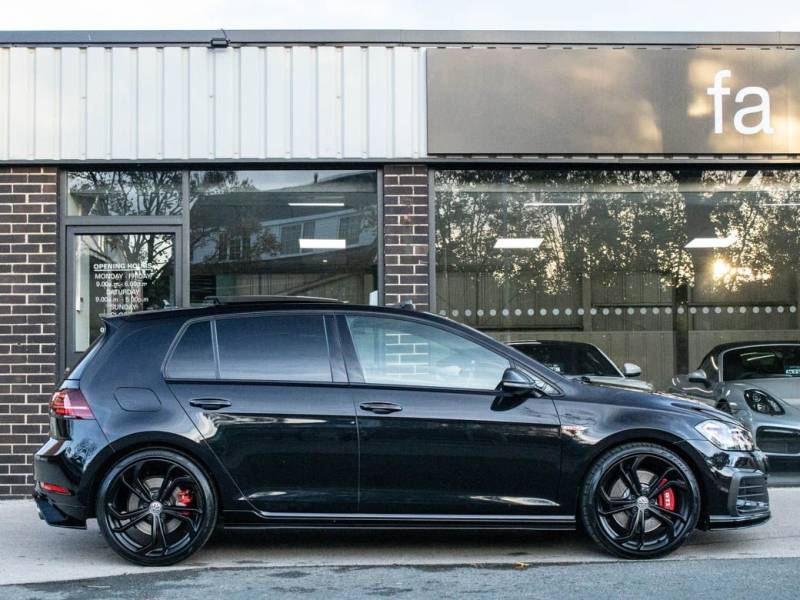 Volkswagen Golf   Registered:2019(69)