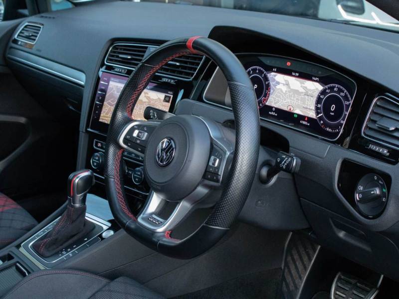 Volkswagen Golf   Registered:2019(69)