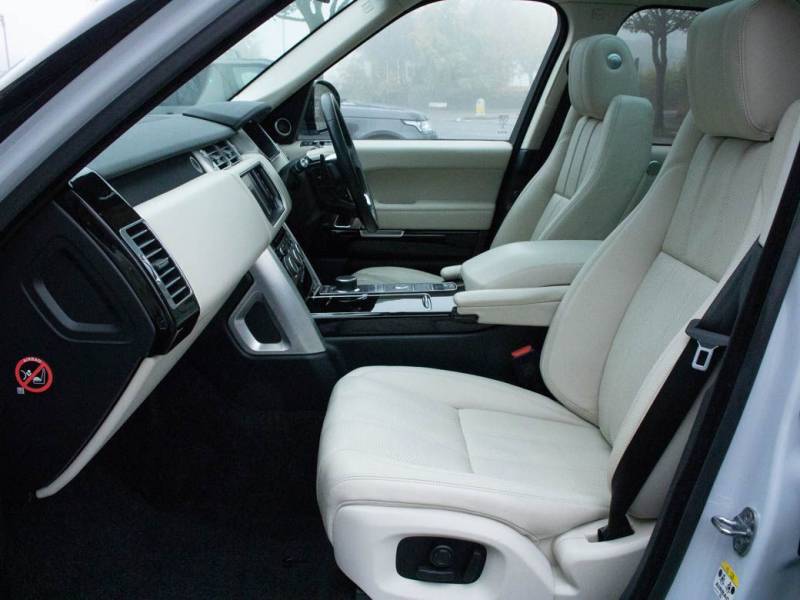 Land Rover Range Rover   Registered:2016(16)