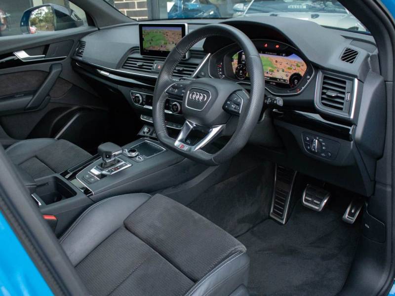 Audi Q5   Registered:2019(19)