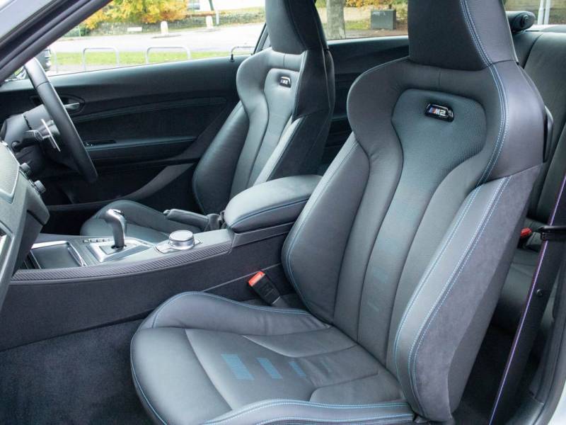 BMW M2   Registered:2020(70)