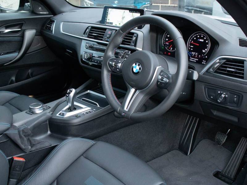 BMW M2   Registered:2020(70)