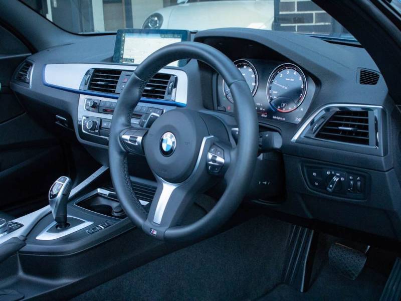 BMW 2 Series   Registered:2019(19)