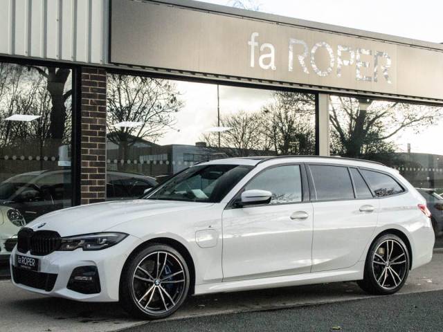2021 BMW 3 Series 2.0 330e M Sport Plus Touring PHEV Auto