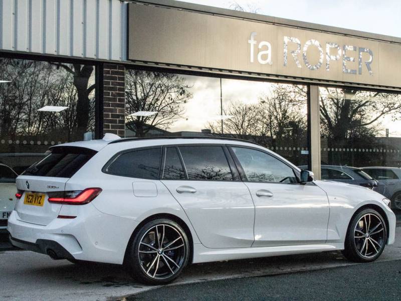 BMW 3 Series   Registered:2021(21)