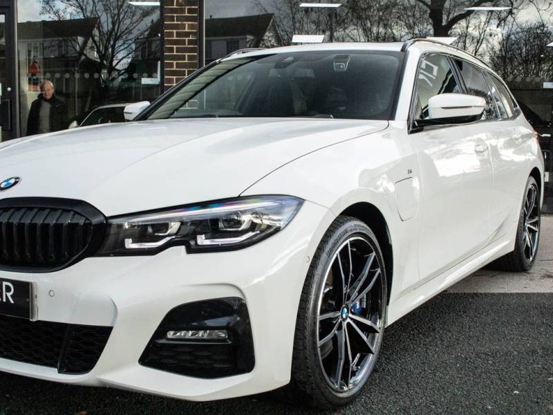 BMW 3 Series   Registered:2021(21)