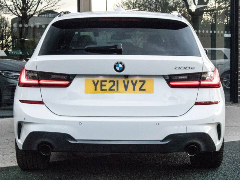 BMW 3 Series   Registered:2021(21)