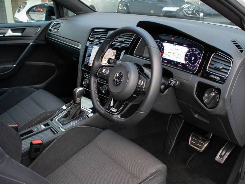 Volkswagen Golf   Registered:2019(69)