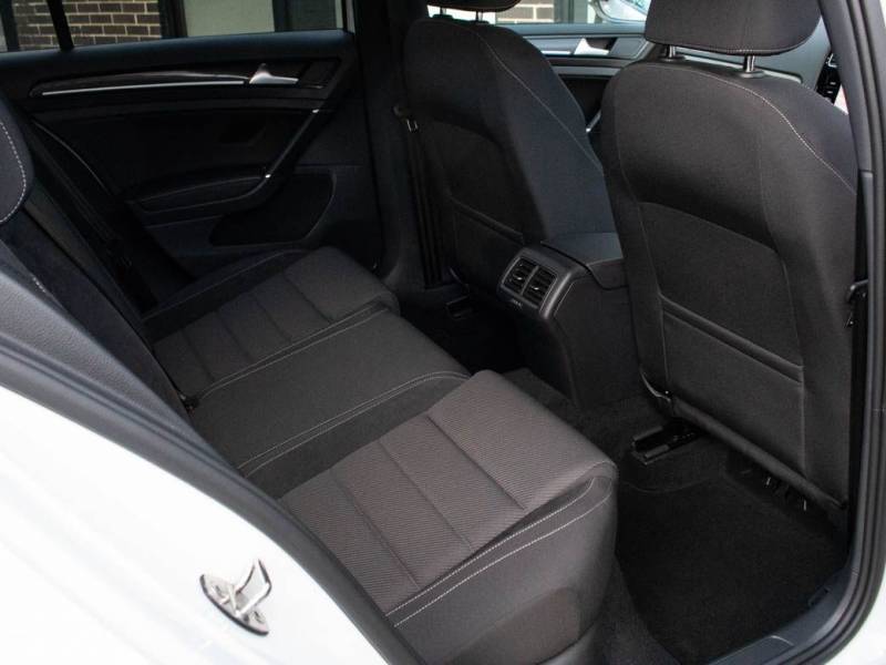 Volkswagen Golf   Registered:2019(69)