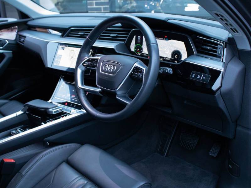 Audi E Tron   Registered:2020(20)