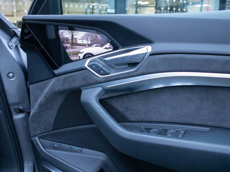 Audi E Tron   Registered:2020(20)