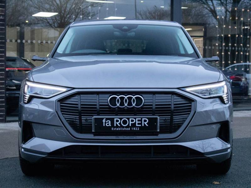 Audi E Tron   Registered:2020(20)