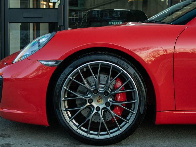 Porsche 911   Registered:2016(16)