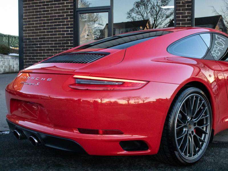 Porsche 911   Registered:2016(16)