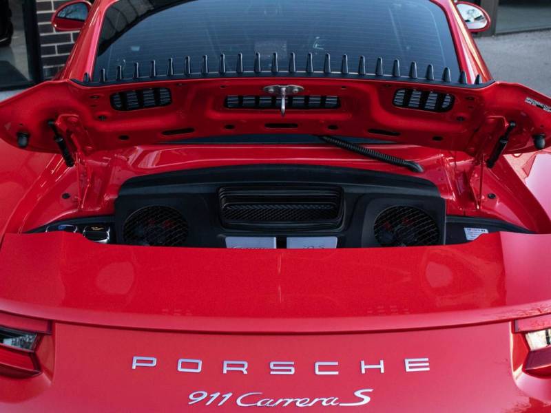 Porsche 911   Registered:2016(16)