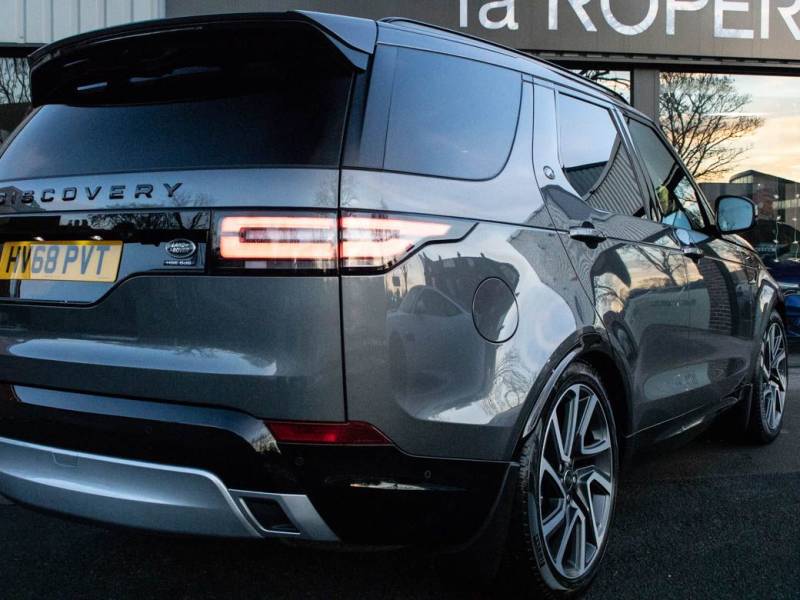 Land Rover Discovery   Registered:2018(68)
