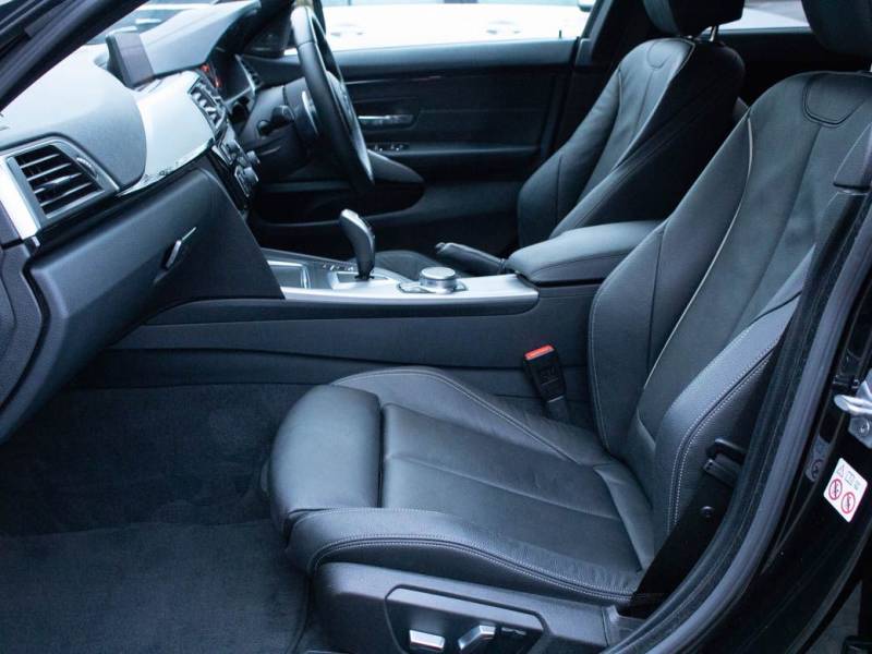 BMW 4 Series   Registered:2019(19)