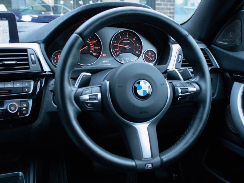 BMW 4 Series   Registered:2019(19)