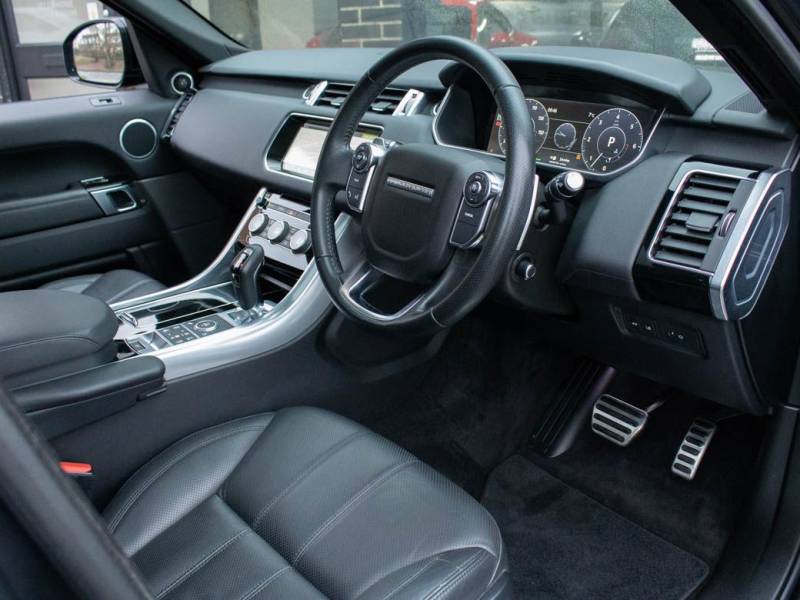 Land Rover Range Rover Sport   Registered:2016(66)