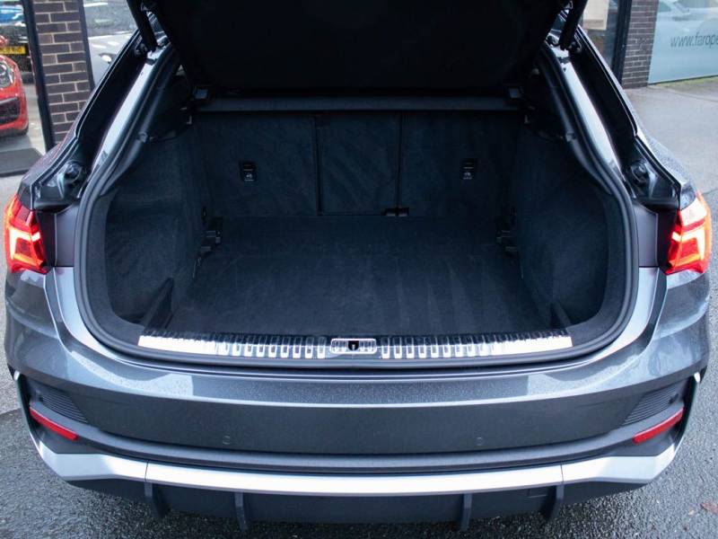 Audi Q3   Registered:2019(69)