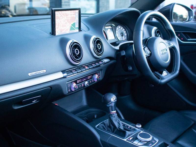 Audi A3   Registered:2015(64)