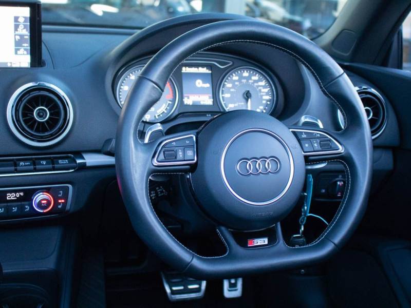 Audi A3   Registered:2015(64)
