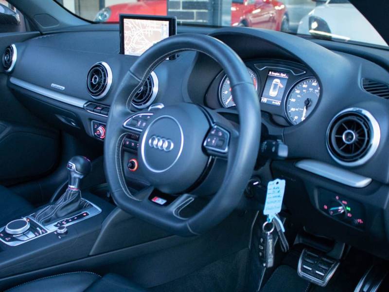 Audi A3   Registered:2015(64)