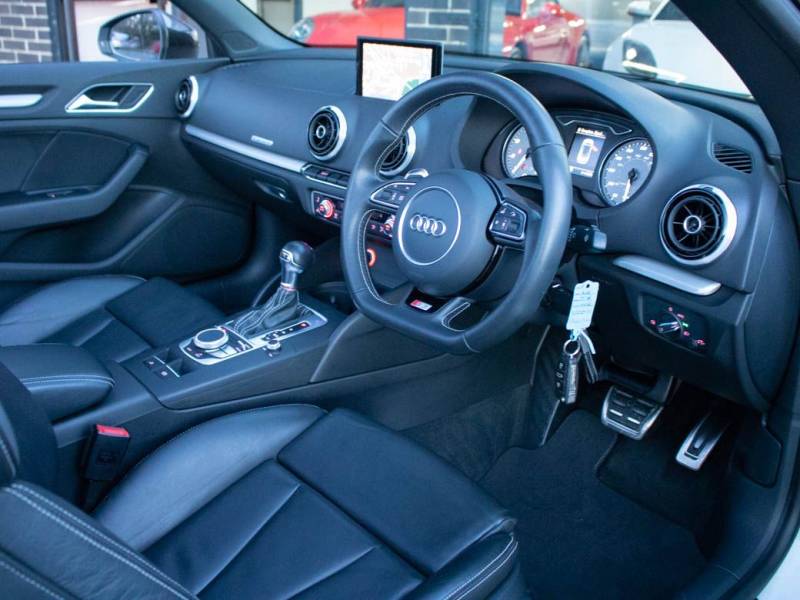 Audi A3   Registered:2015(64)
