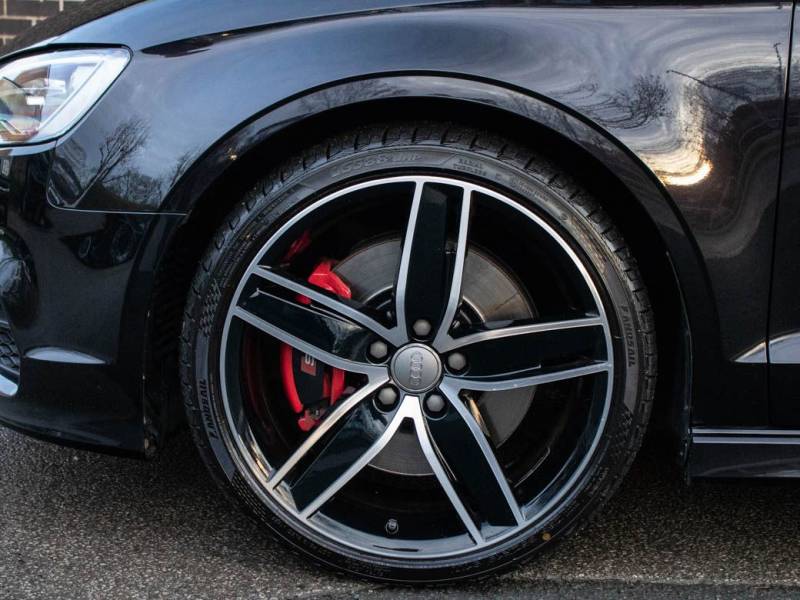 Audi A3   Registered:2016(16)