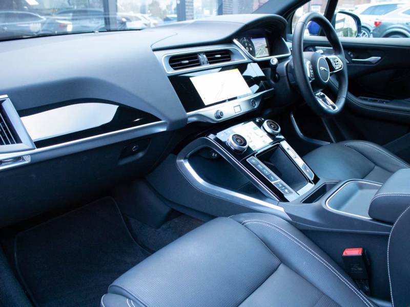 Jaguar I Pace   Registered:2020(70)