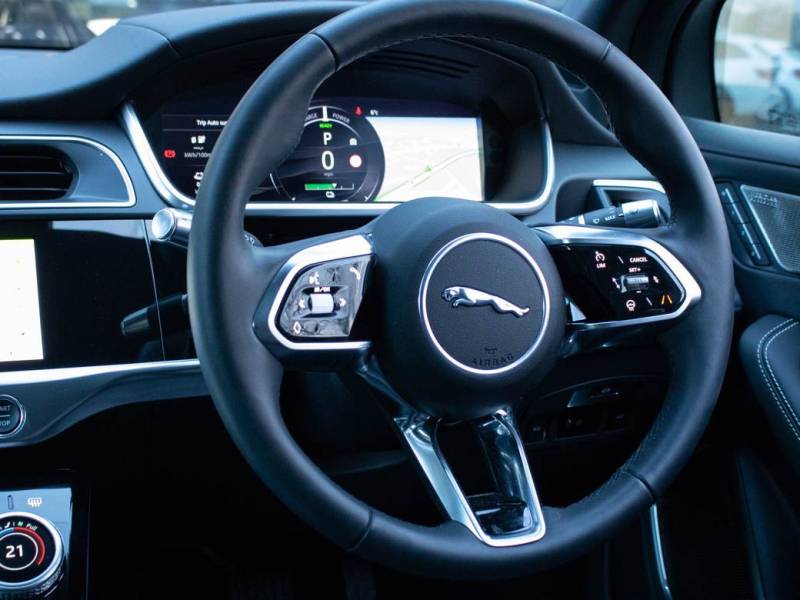 Jaguar I Pace   Registered:2020(70)