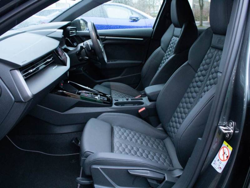 Audi RS3   Registered:2022(71)