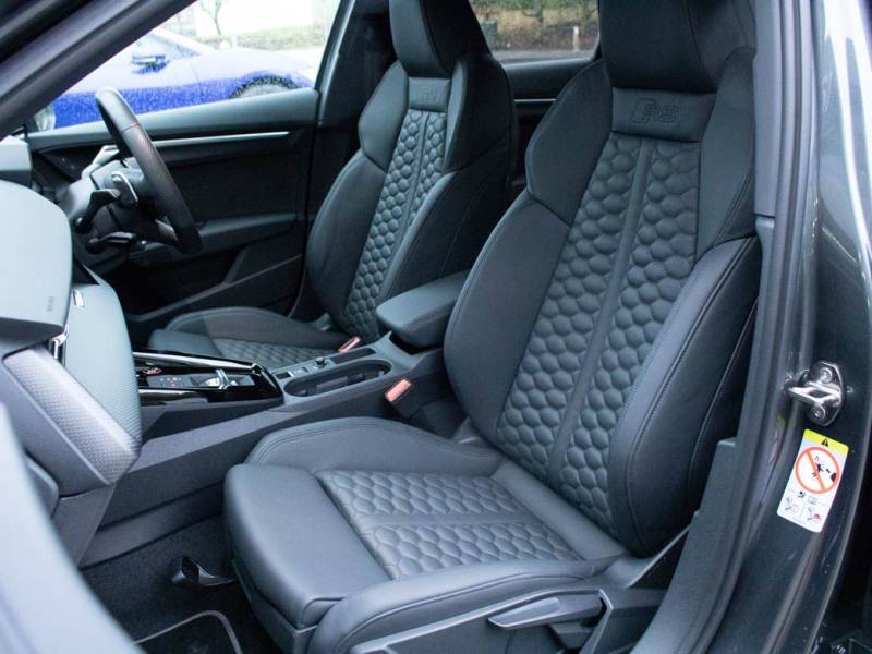 Audi RS3   Registered:2022(71)