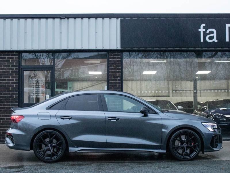 Audi RS3   Registered:2022(71)