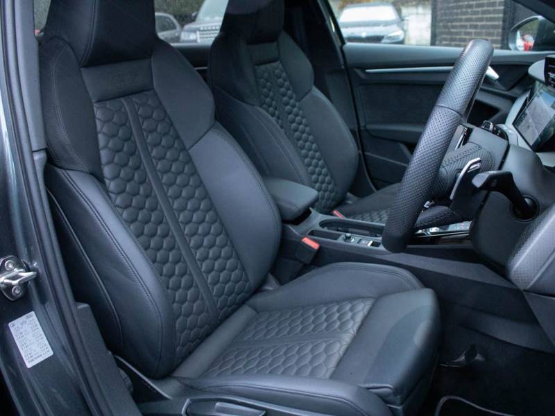 Audi RS3   Registered:2022(71)